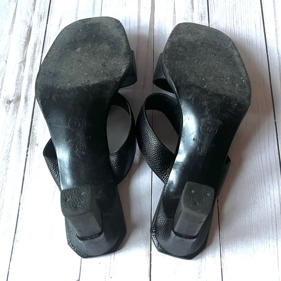 Authentic Chanel Slides- size 38.5- true to size- SUPER comfy - Picture 9 of 9